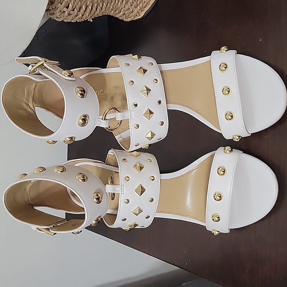 MICHAEL Michael Kors White and Gold Studded Heels
